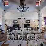 Saint Thomas Village 5*