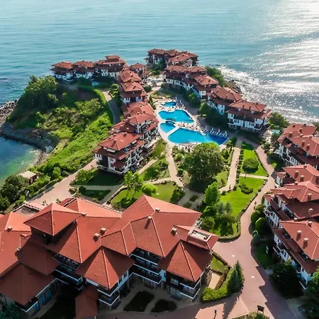 Saint Thomas Village