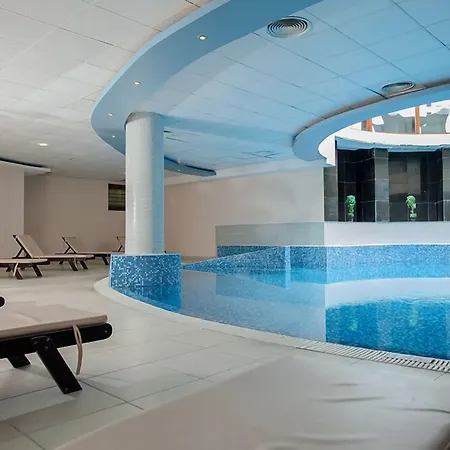 Saint Thomas Village 소조폴