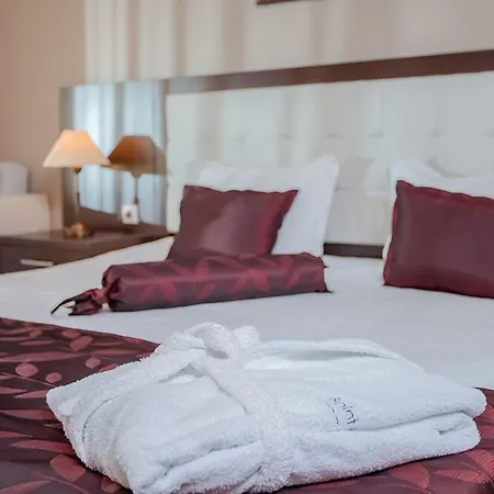 Saint Thomas Village 5*