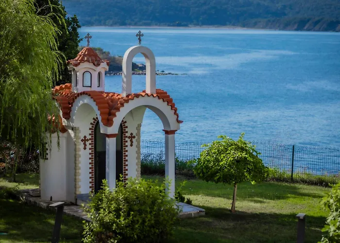 Saint Thomas Village ソゾポル