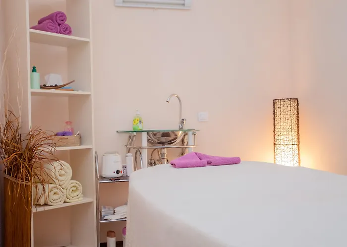 Saint Thomas Village ソゾポル