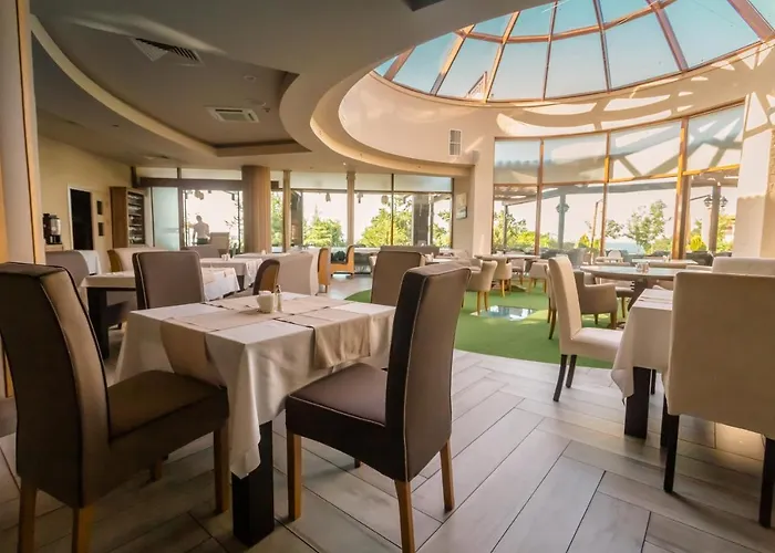 Saint Thomas Village ソゾポル