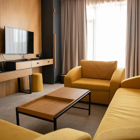 אתר נופש Saint Thomas Village 5*