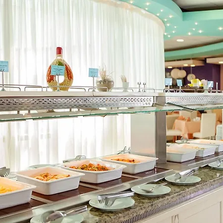 Saint Thomas Village