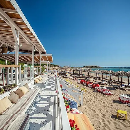Saint Thomas Village אתר נופש 5*