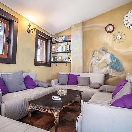 אתר נופש Saint Thomas Village 5*