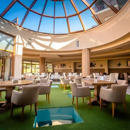 Saint Thomas Village