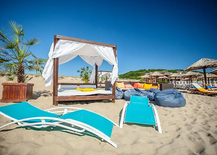 Saint Thomas Village